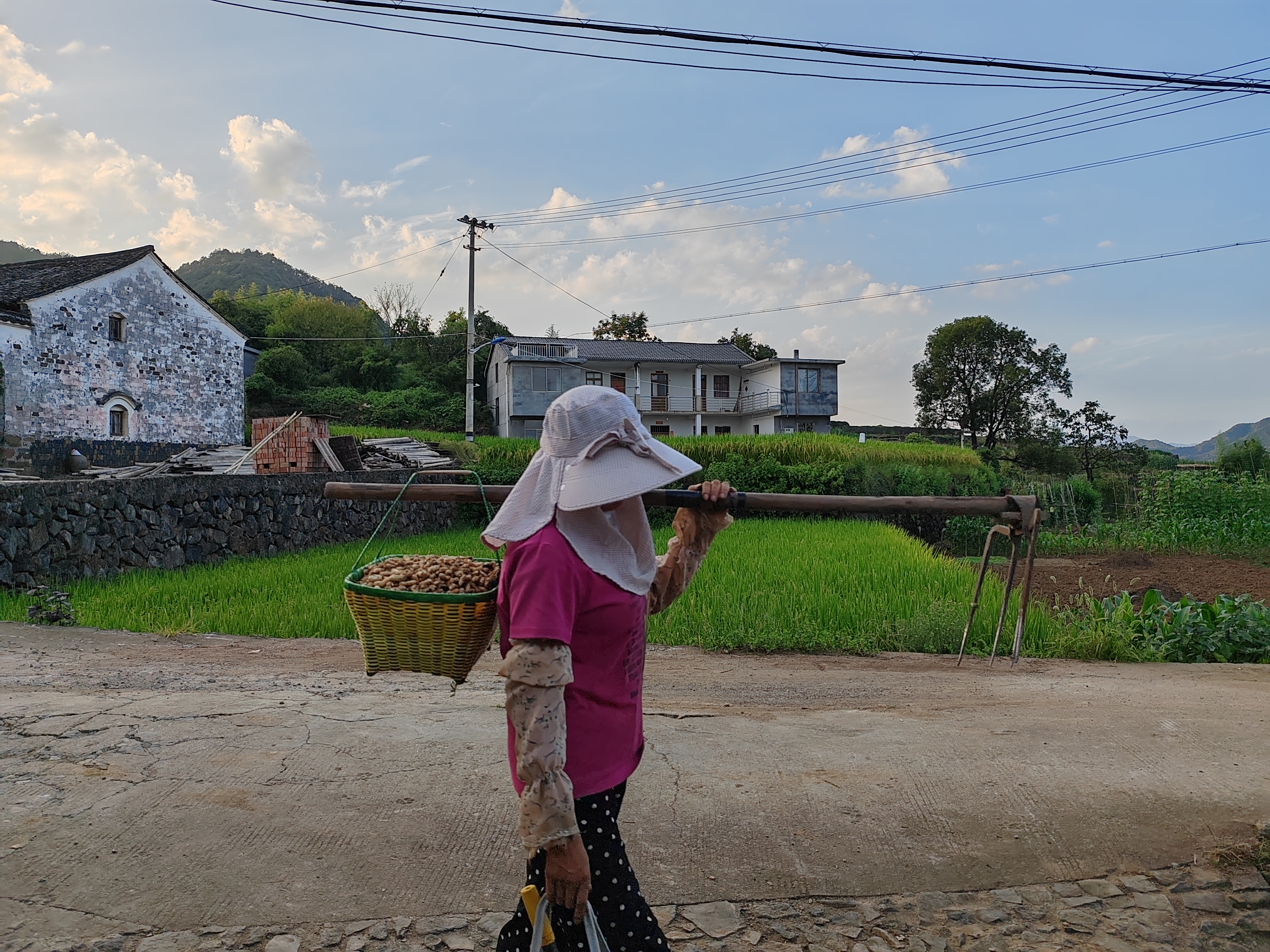 farmer-of-jiejueshan-viliage